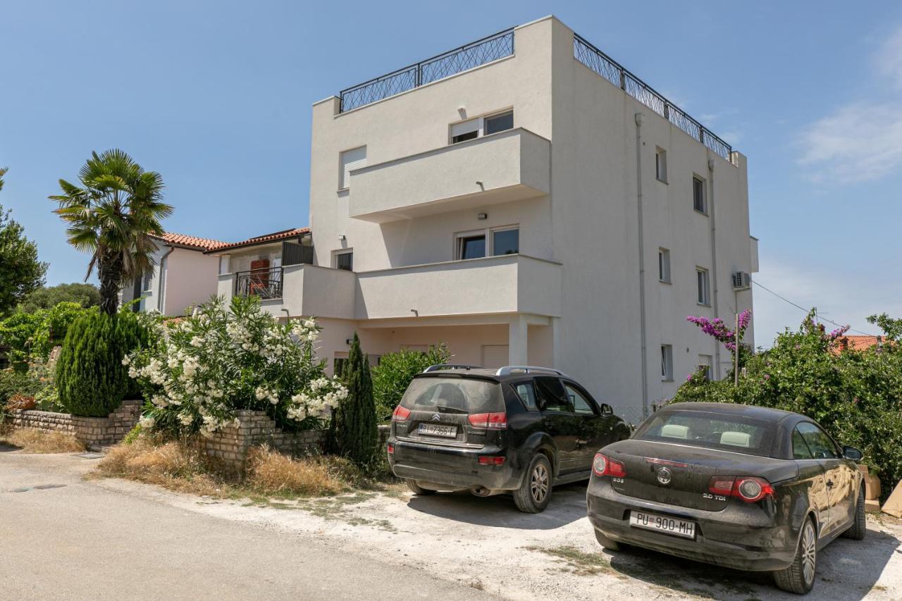 Apartments Korana Pola Esterno foto